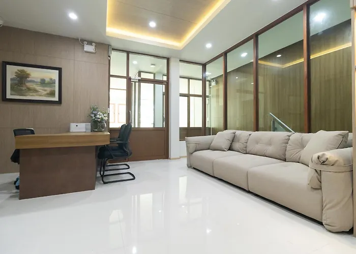 Jing Jing House & Food Hotel *
